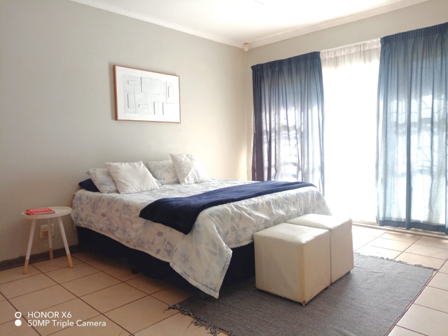3 Bedroom Property for Sale in Ifafi North West